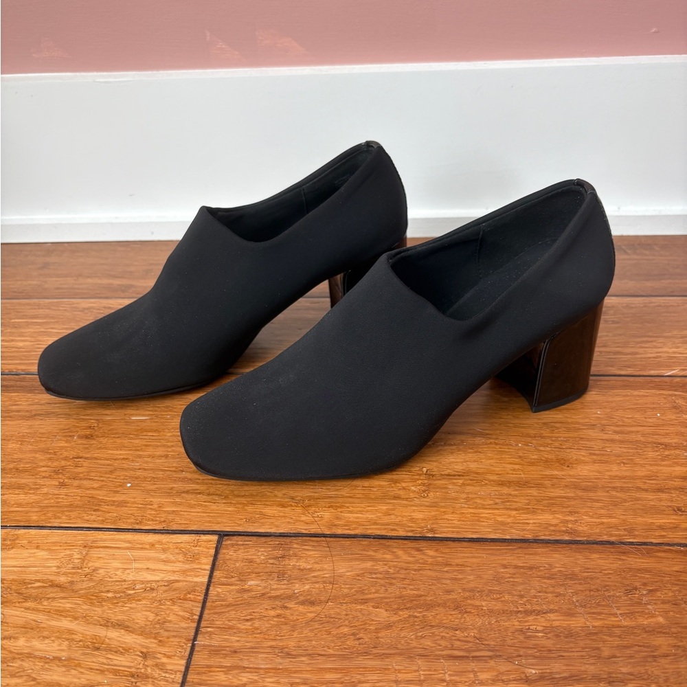 NWOT Anne Klein Black Block Heels, size 8